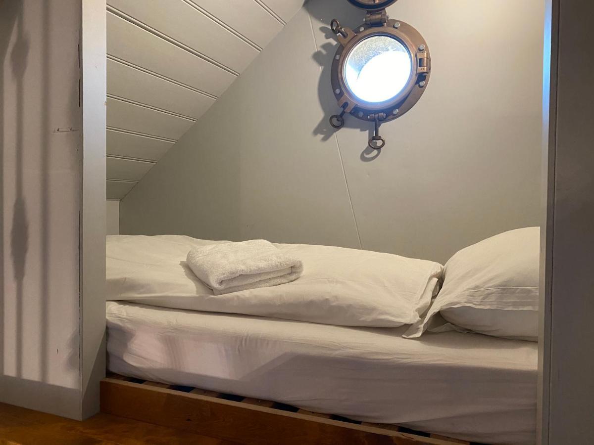 B&B De Lage Zwaluw Zwaluwe Eksteriør bilde